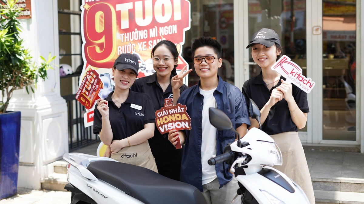 Cảm xúc vỡ oà khi trúng giải nhất Honda Vision trong chương trình tri ân sinh nhật